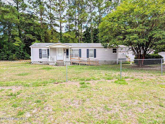 2nd image of 35 Saddle Ridge Road