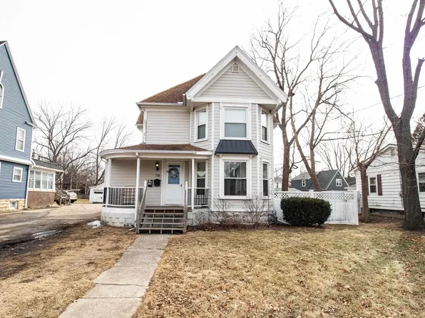 718 Milton Ave, Janesville, WI 53545