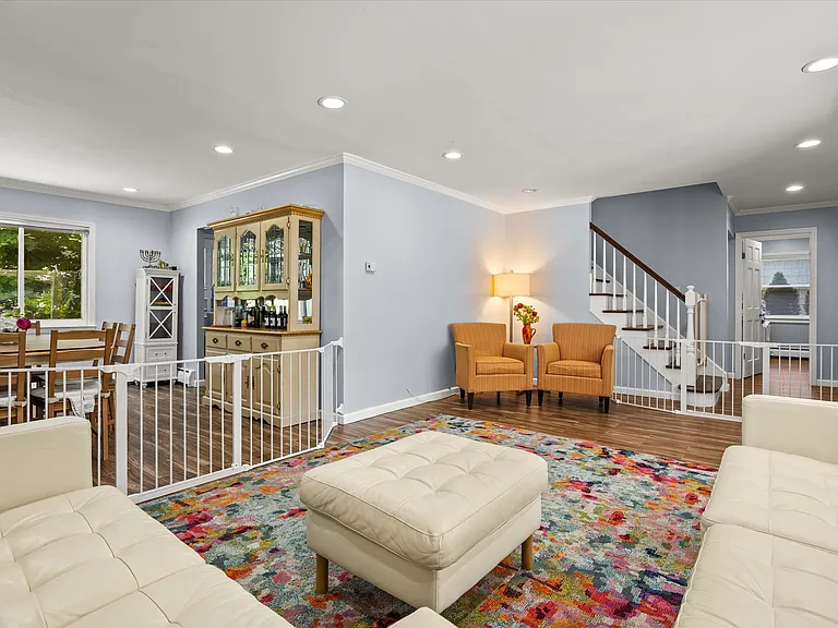 55 Warwick Rd — Photo 9