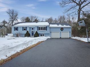 305 Shag Bark Rd, Taunton, MA 02780