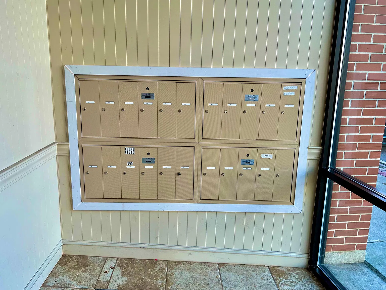 2 bed, 600 sqft, $1,975 — Photo 4