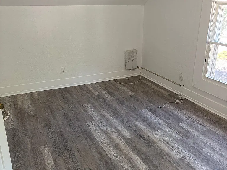 500 S East Ave #B — Photo 6