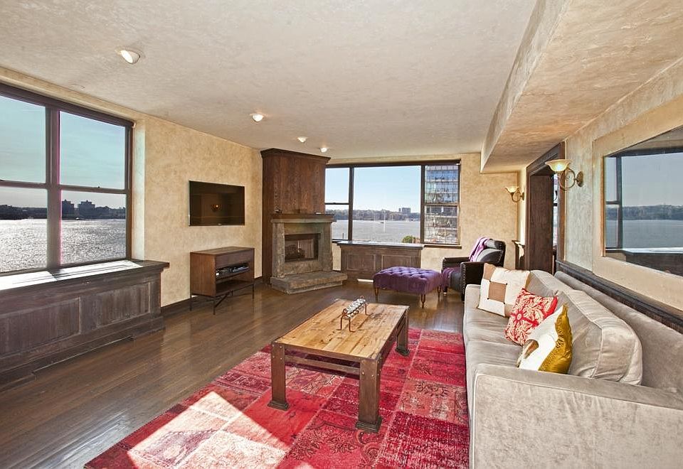 1st image of 296 W 10th St APT 9N