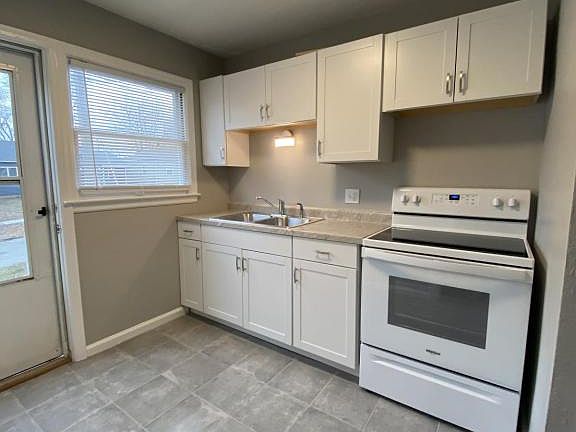 711 N College Ave APT 4, Warrensburg, MO 64093 | Zillow