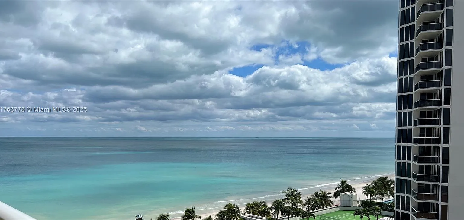 The Aventura Beach Club C — Photo 1