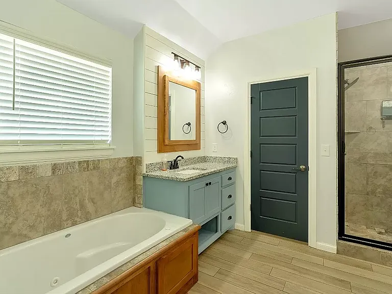 4609 McCann Ave — Photo 10