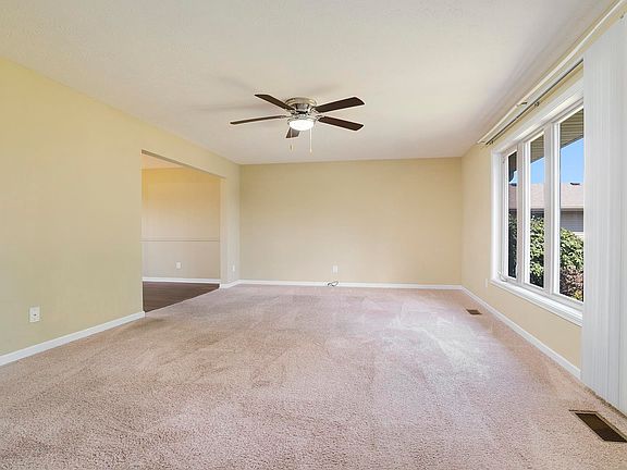 3rd image of 350 Cloud Mist Dr