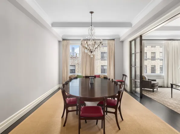33 East 70th Street image 2 of 11