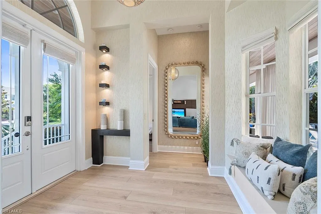 5 bed, 3.5 bath, 3277 sqft, $48,000 — Photo 3
