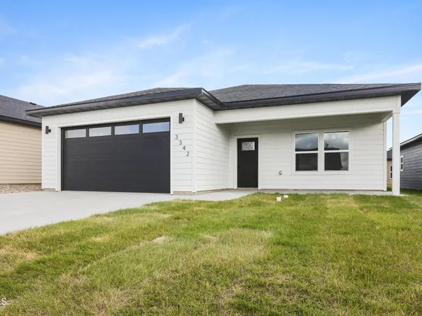 3342 34th St W, Williston, ND 58801