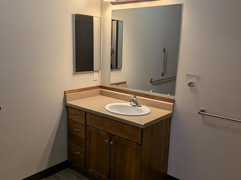 Bandon River Apartments — Photo 11