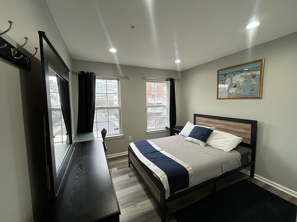 1st image of 67 Vaughan Dr #4