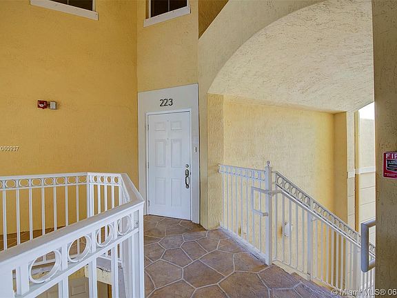 3rd image of 8906 W Flagler St APT 223