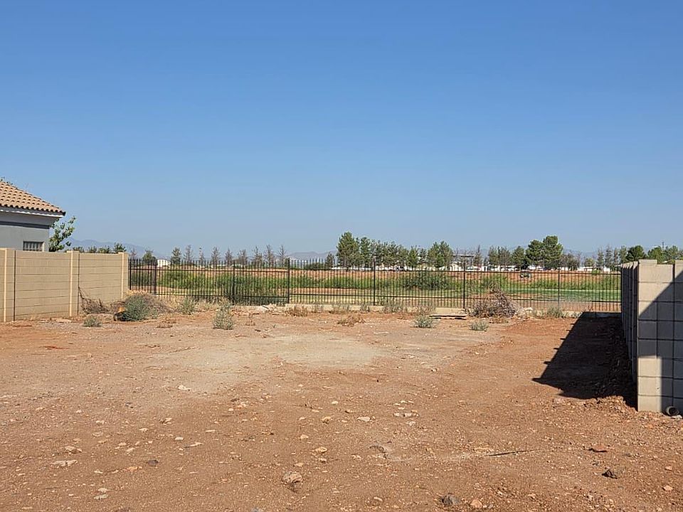 1st image of XXX CAMINO DEL RANCHO -- #27