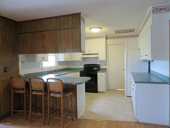 5th image of 220 Croatan Lane