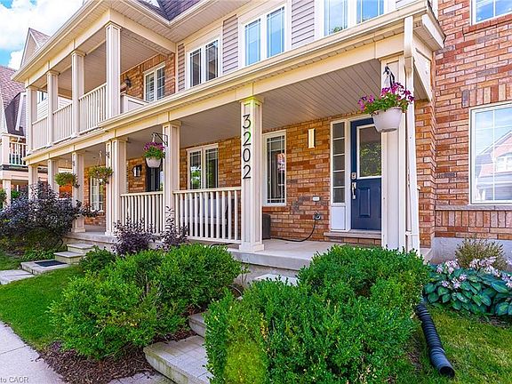 2nd image of 3202 Munson Cres