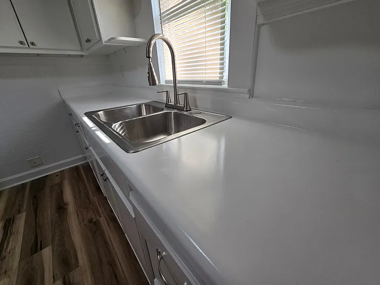 1805 Morningside Ave — Photo 2