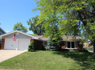 1340 Hassell Rd, Hoffman Estates, IL 60169