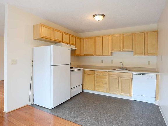 5th image of 5801 N Fessenden St #5829