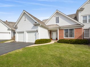 422 Woodward Ct, Lake Forest, IL