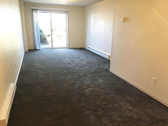 2nd image of 11540 Pinehurst Way NE APT 407