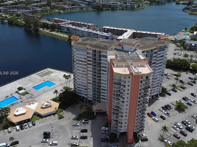 1351 NE Miami Gardens Dr #422E — Photo 21