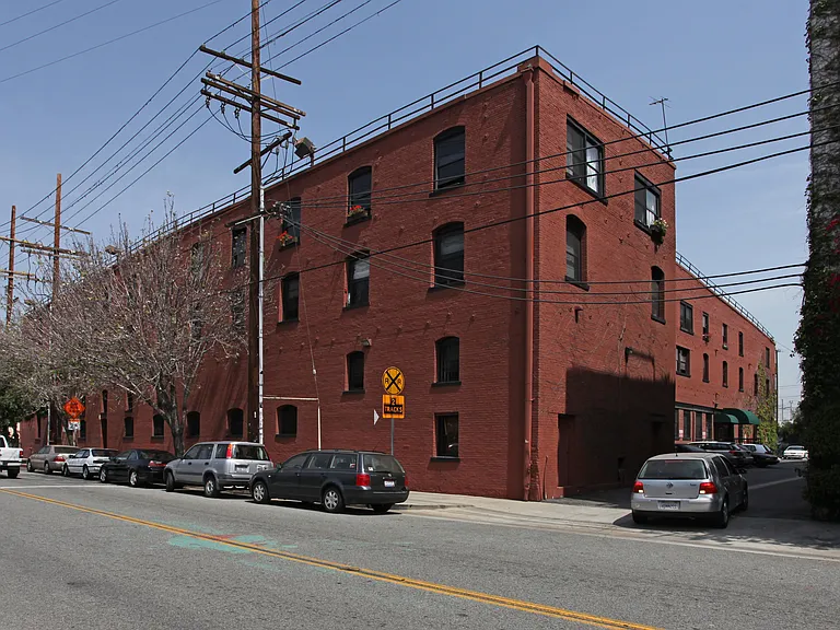 Newberry Lofts — Photo 29