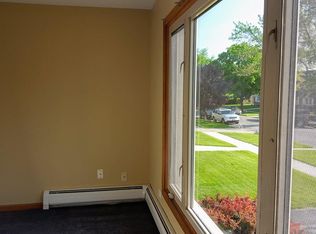 4511 Grove Ave APT 2, Brookfield, IL 60513