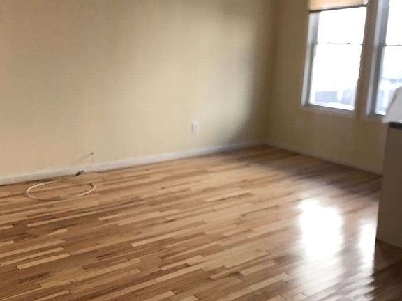 5th image of 8503 89th Ave