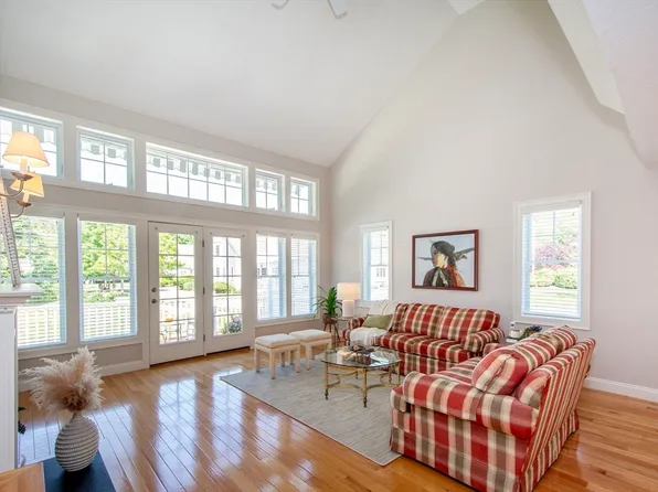 15 Maple Ln Unit 15, Marshfield, MA 02050