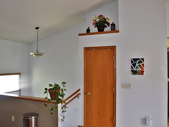 Entrance to Upper Level