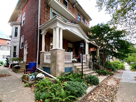 Private entrance located on the side. Beautiful, quiet tree-lined street.