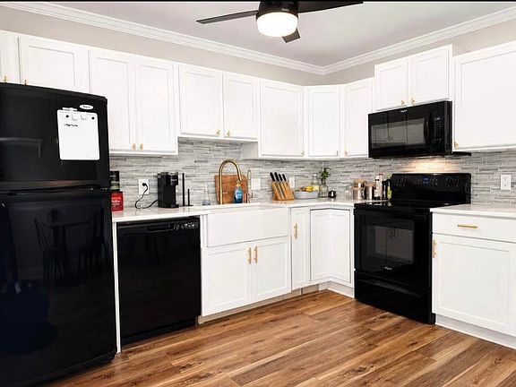 2nd image of 252 Howle Ave