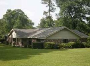 544 Cherokee Trl, Texarkana, AR 71854