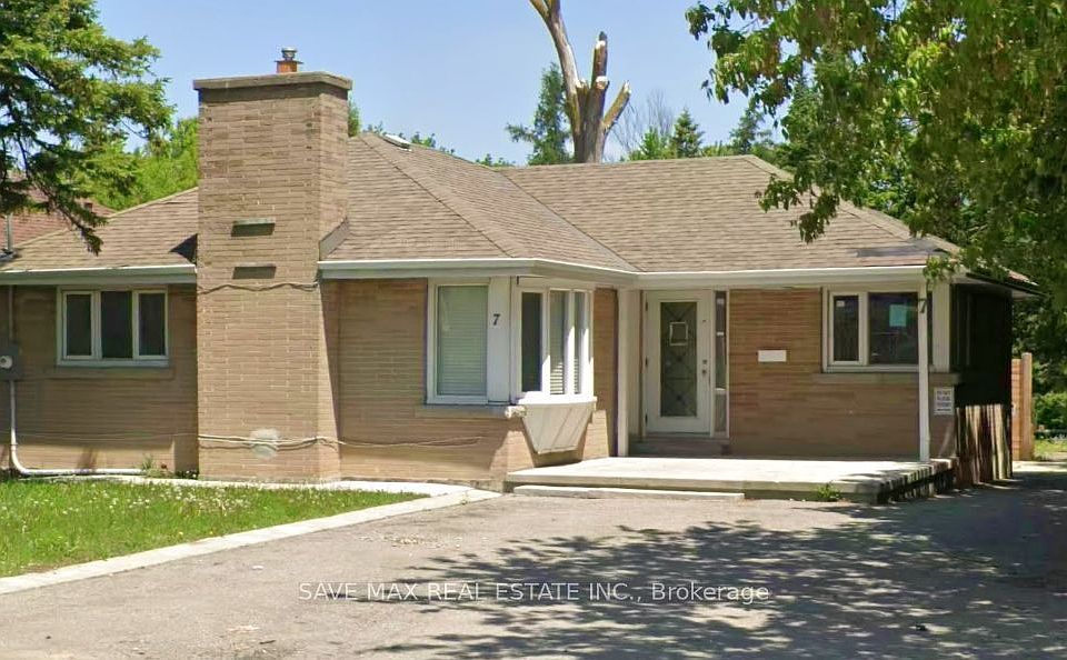 1st image of 7 McLaughlin Rd N