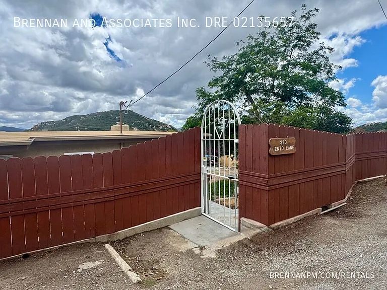330 Lento Ln — Photo 34