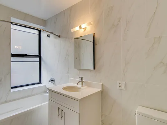 Rented by MNS | media 10