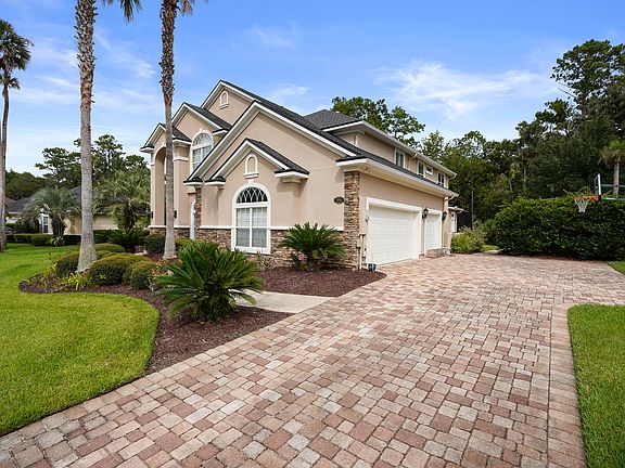 3rd image of 396 Clearwater Dr