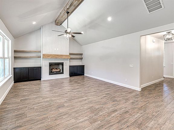 5th image of 2002 Oakville Pl