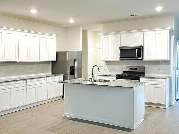 4th image of 14973 Rustic Moon Rd