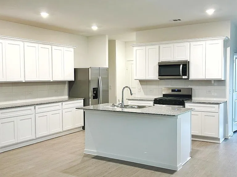 14973 Rustic Moon Rd — Photo 4