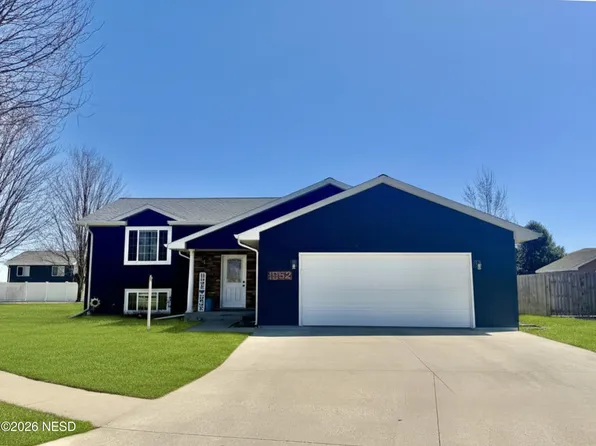 1852 6th St NE, Watertown, SD 57201