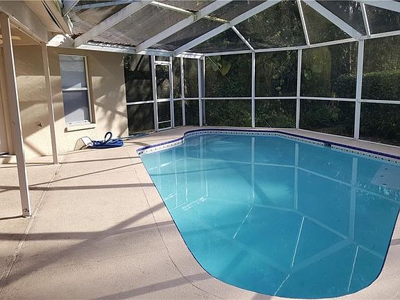 2nd image of 3334 Laurelwood Ct