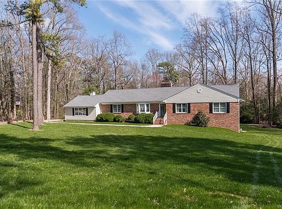 2nd image of 9144 Chartwell Ct