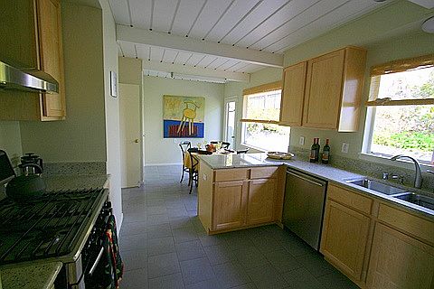 Kitchen and breakfast area (will be unfurnished)