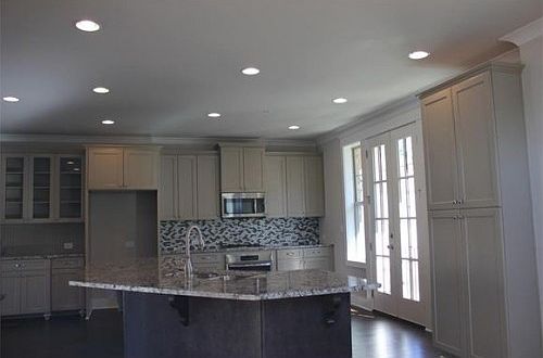 5th image of 1718 Reynolds Cir SE