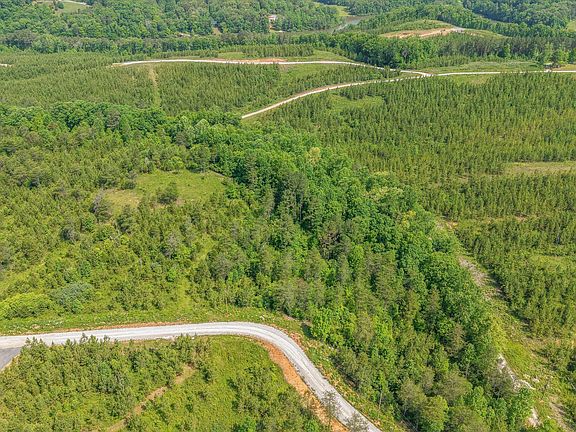 4th image of 87 Overlook Dr