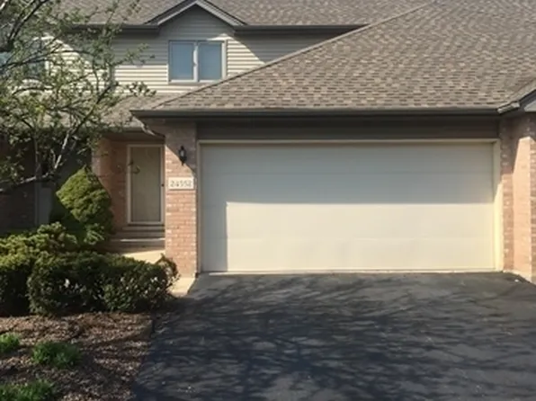 24552 Independence Blvd, Crete, IL 60417