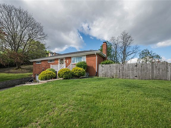 3rd image of 2408 Ridge Rd