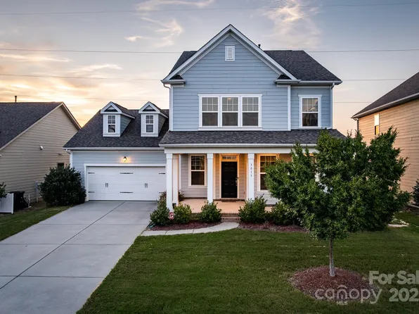 3013 Doughton Ln, Indian Trail, NC 28079